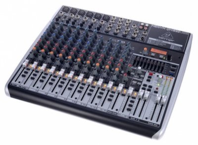 Behringer XENYX QX1832USB