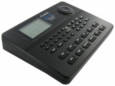 Alesis SR16