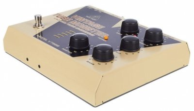 Behringer VT999