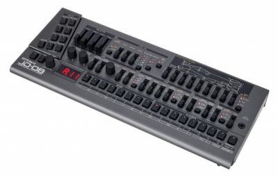 Roland JD-08