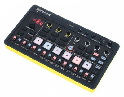 Roland AIRA Compact P-6 Sampler
