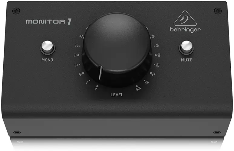 Behringer Monitor1