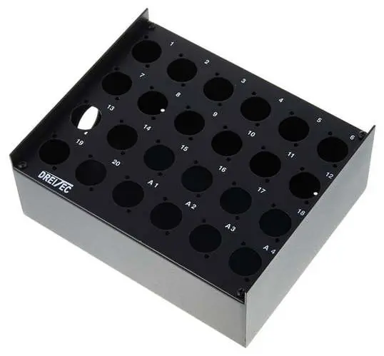 The Sssnake Stagebox204