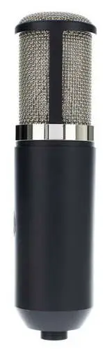AKG P820 Tube Black
