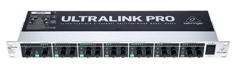Behringer MX882 V2