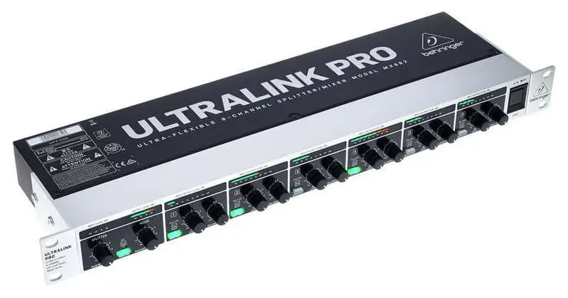 Behringer MX882 V2