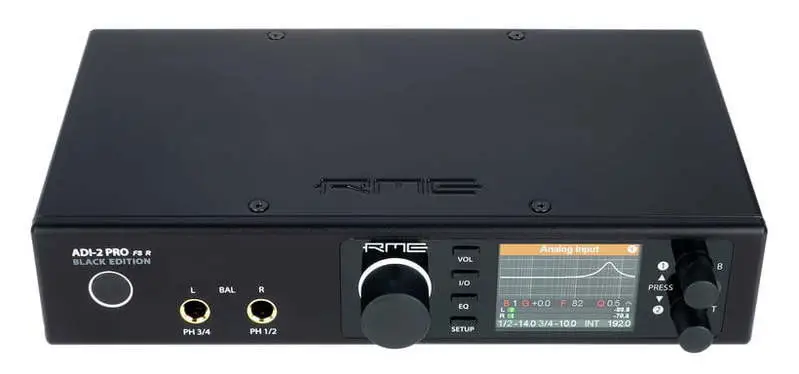 RME ADI-2 Pro FS R Black Edition