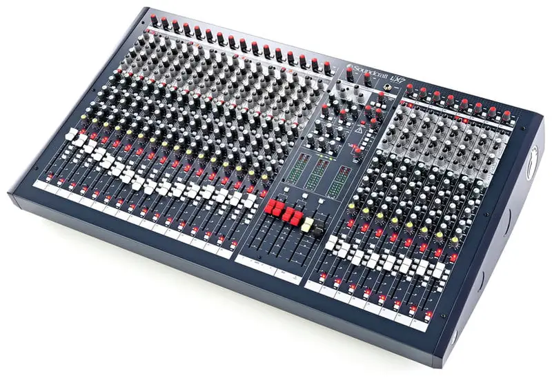 Soundcraft SPIRIT LX7ii 24CH