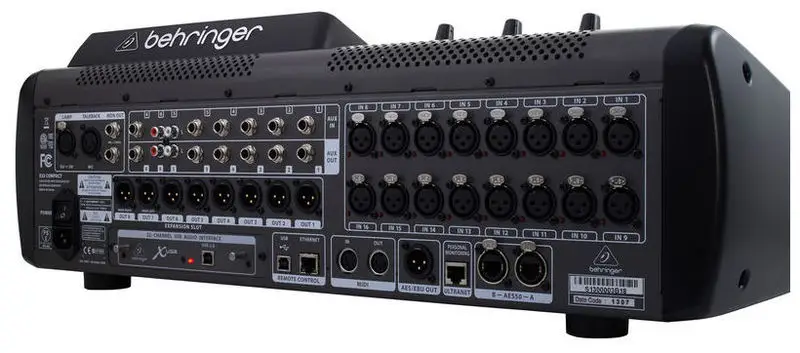 Behringer X32 Compact