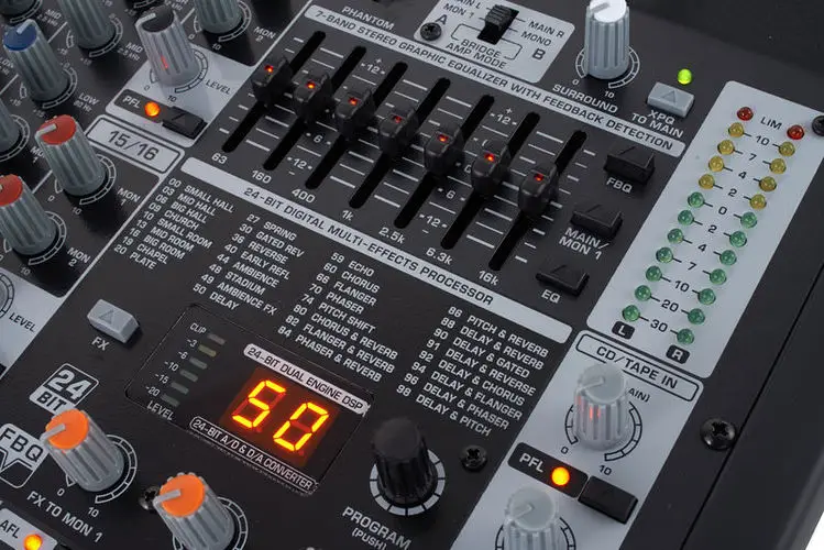 Behringer PMP4000