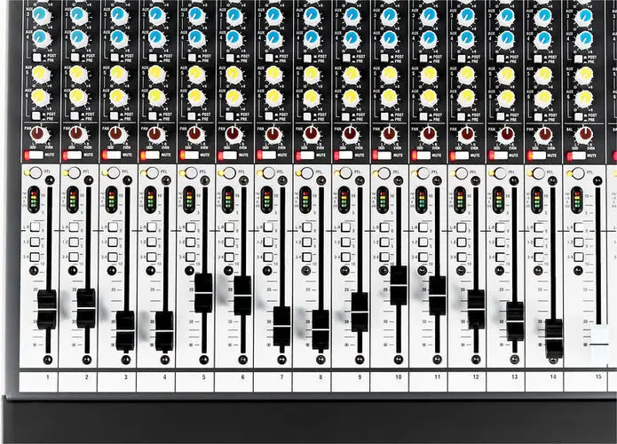 Allen & Heath GL2400-24