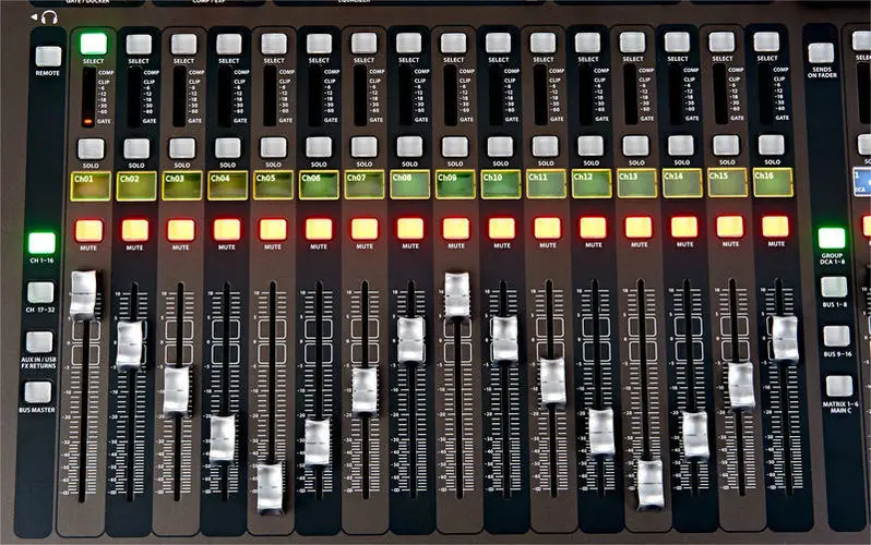 Behringer X32