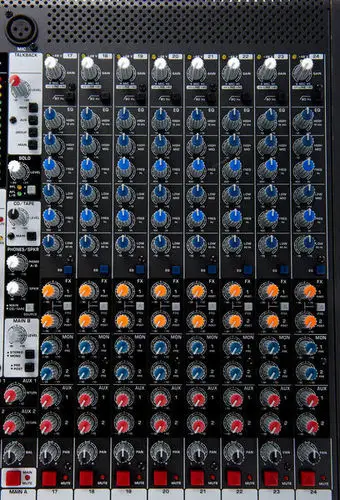 Behringer XENYX XL2400
