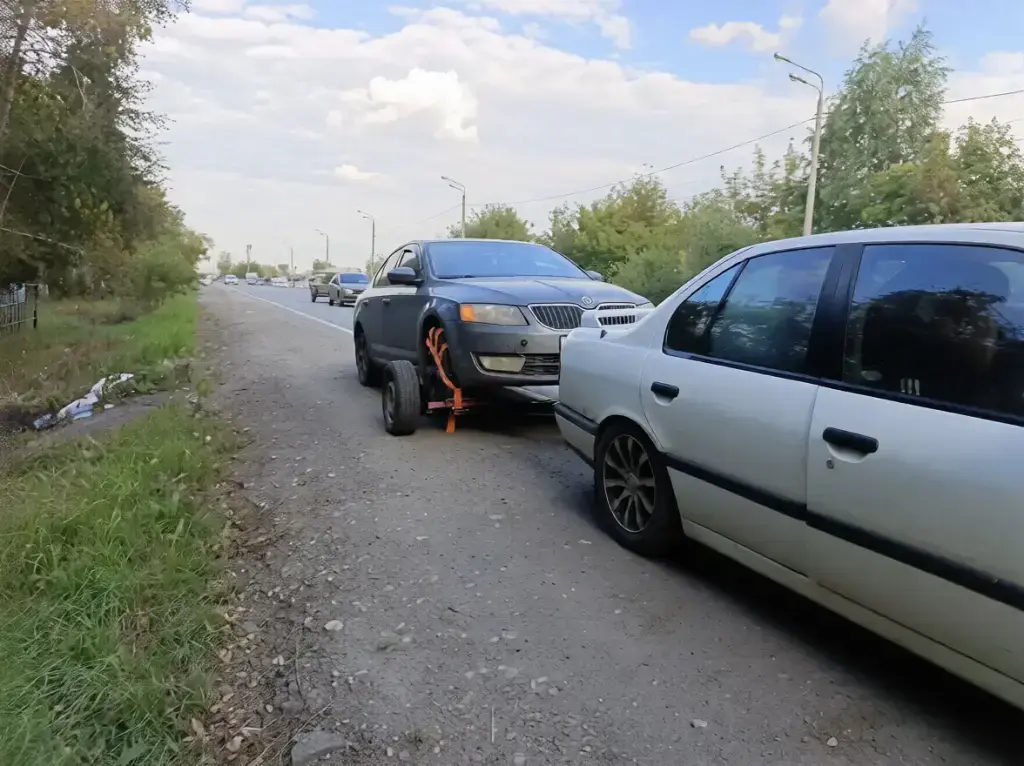 Эвакуация авто на подкате