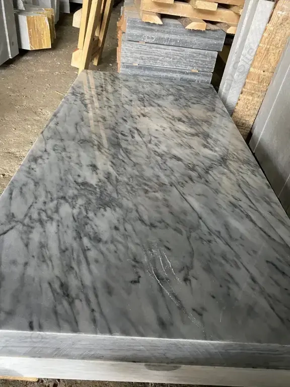 Памятники «Уфалейский» мрамор от 10 комплектов