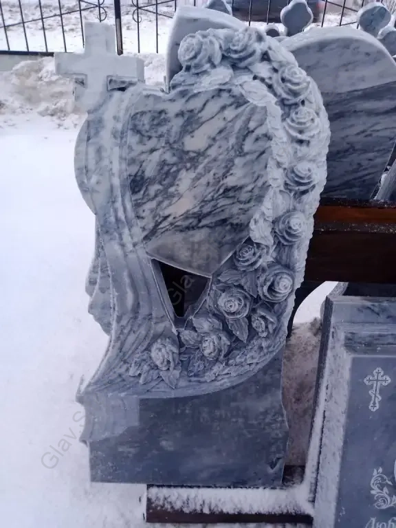 Памятники «Уфалейский» мрамор от 10 комплектов