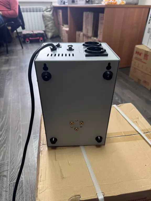 Компенсационный стабилизатор напряжения HN SEM100-2000