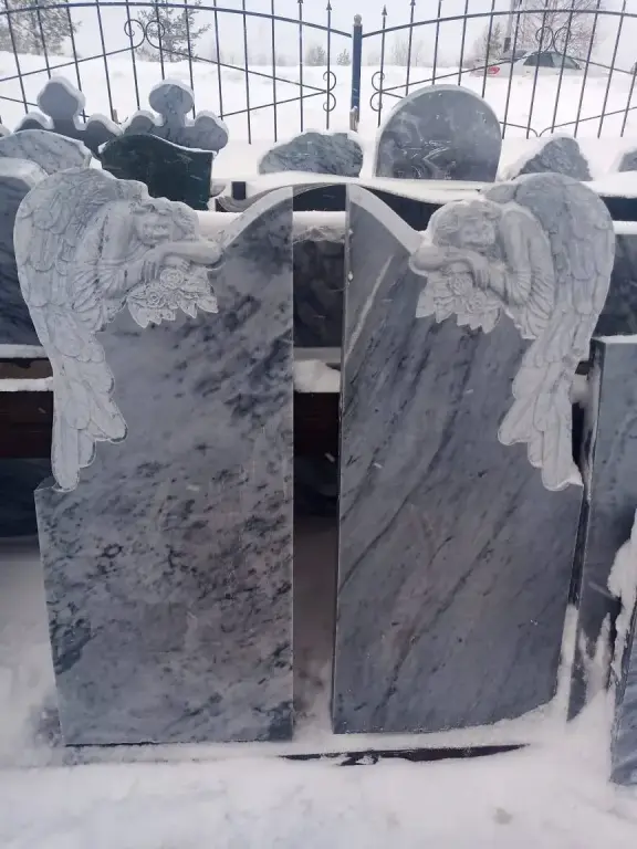 Памятники «Уфалейский» мрамор от 20 комплектов