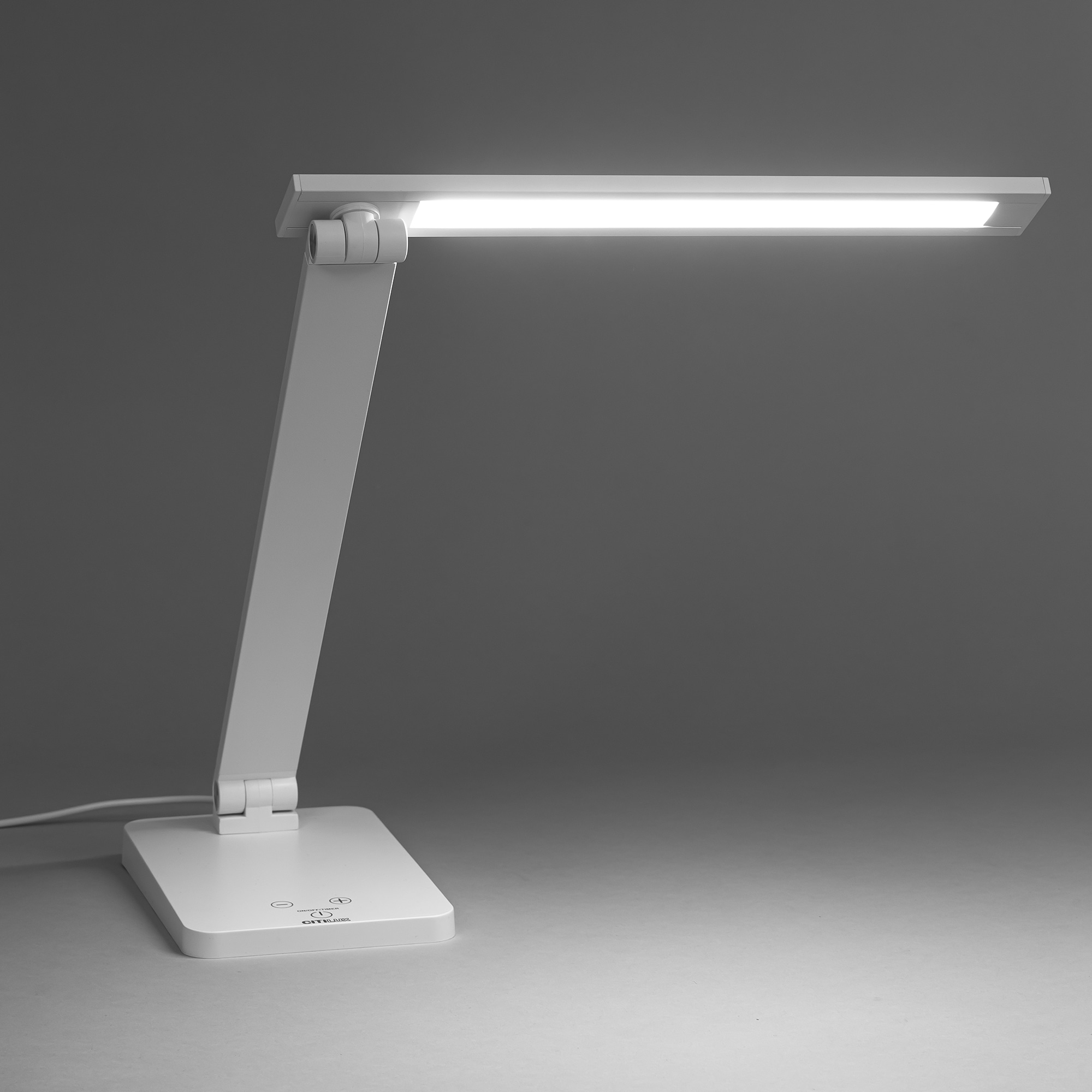 Citilux Ньютон CL803080 Настольный светильник с диммером Белый арт. 88870