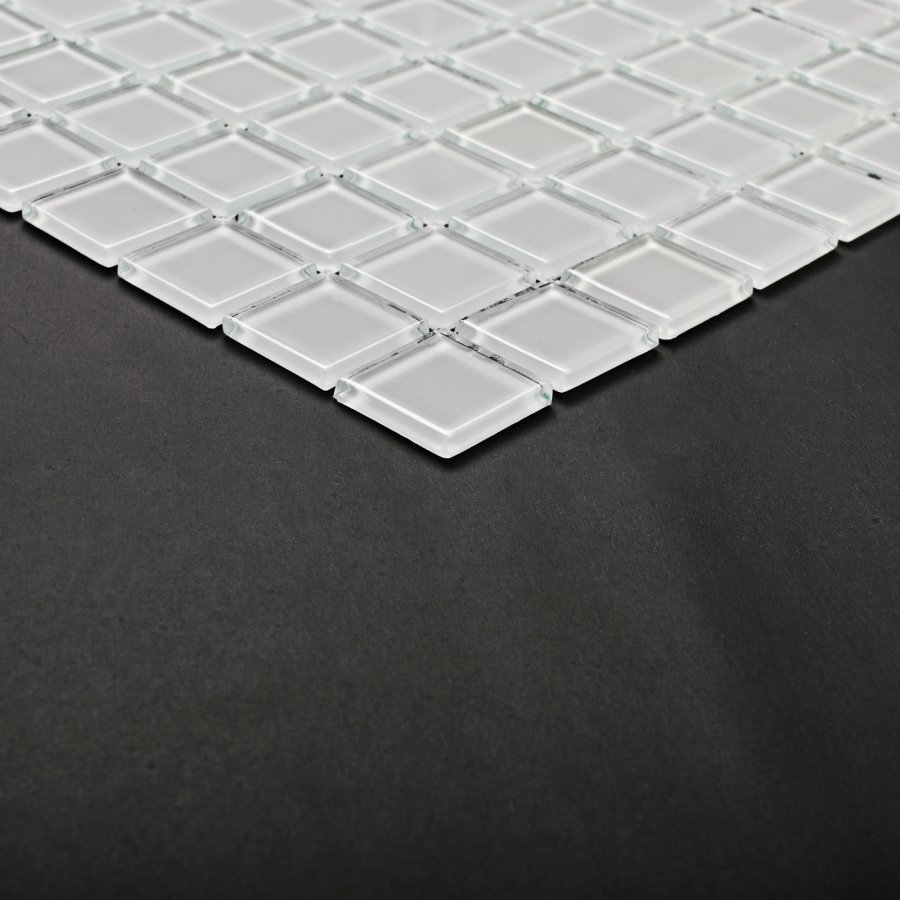 Плитка декоративная стеклянная White glass/Белое стекло 4*25*25 300*300 арт. 90639