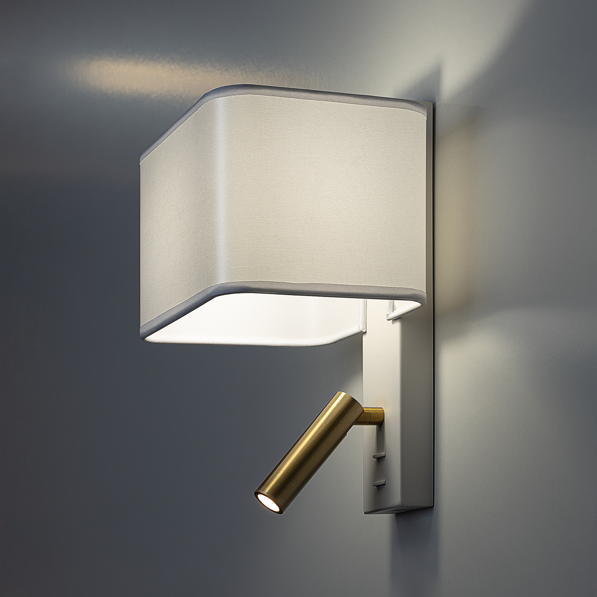 Citilux DEKART CL704480 LED Бра с белым абажуром и выключателем арт. 89709