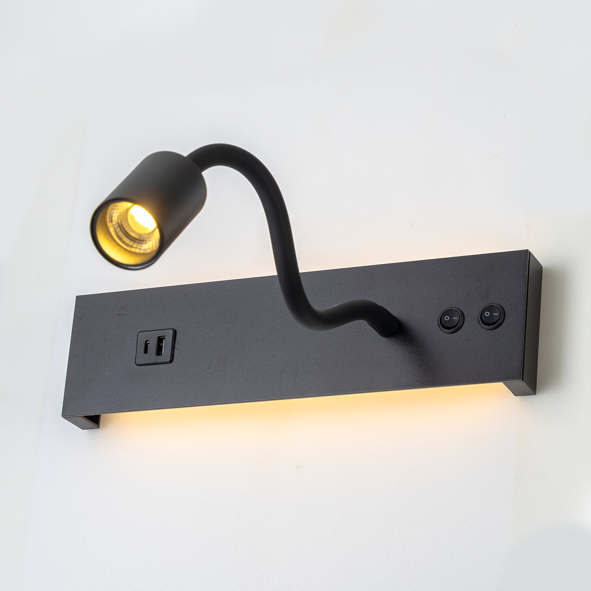 Citilux Декарт CL704471 LED USB Светильник с выключателем Чёрный арт. 89527