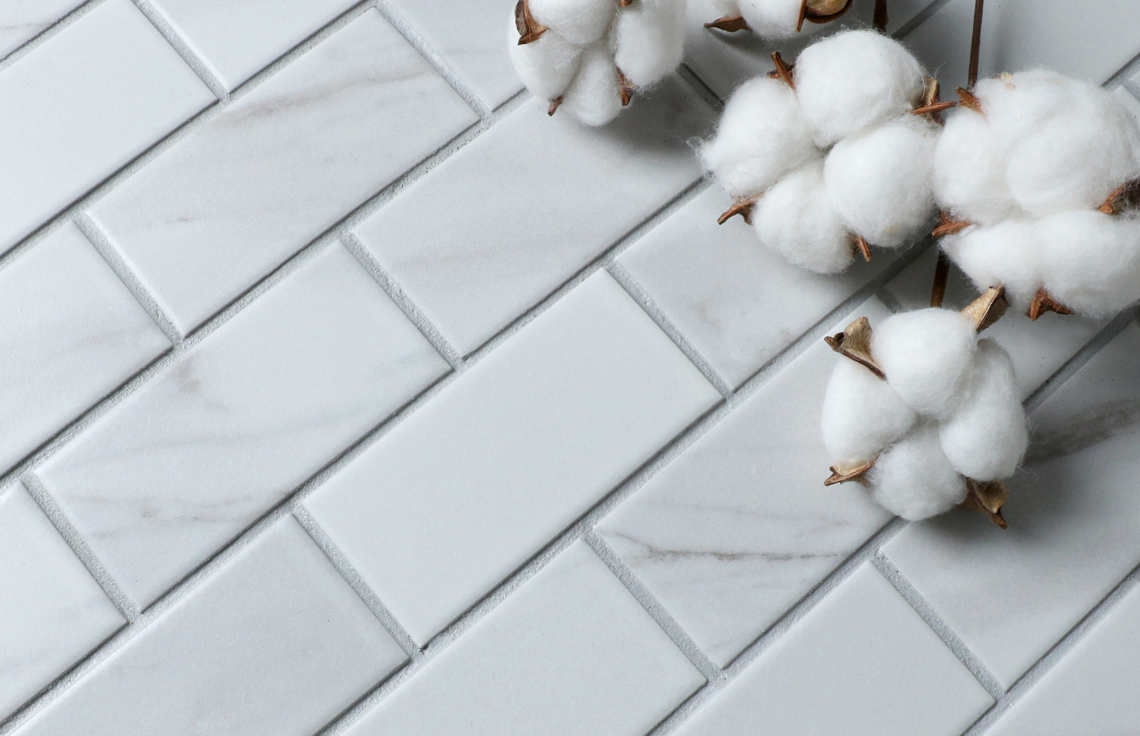 Плитка керамическаядекоративная Brick Calacatta Gold 6.5*295.5*291 45*95 арт. 90353