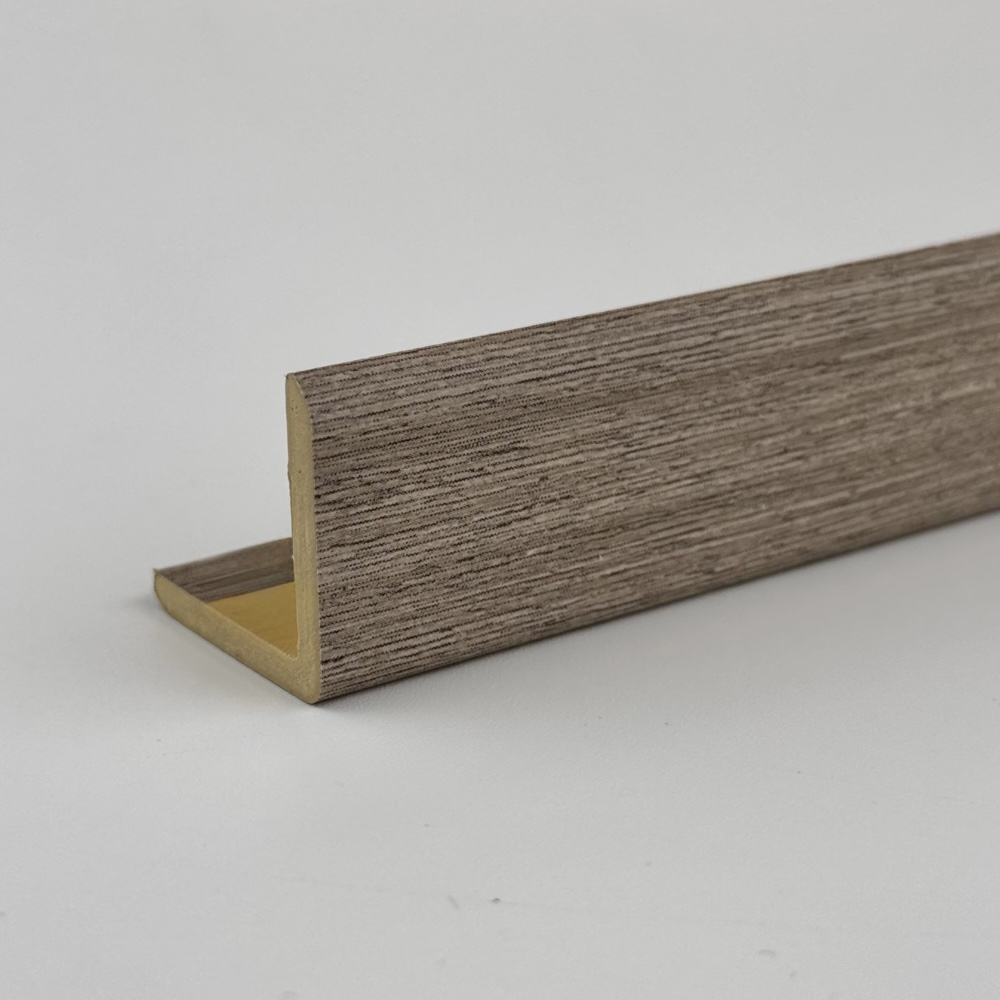 Corner classic castor/Уголок Классика кастор 2800*25*25 арт. 106573