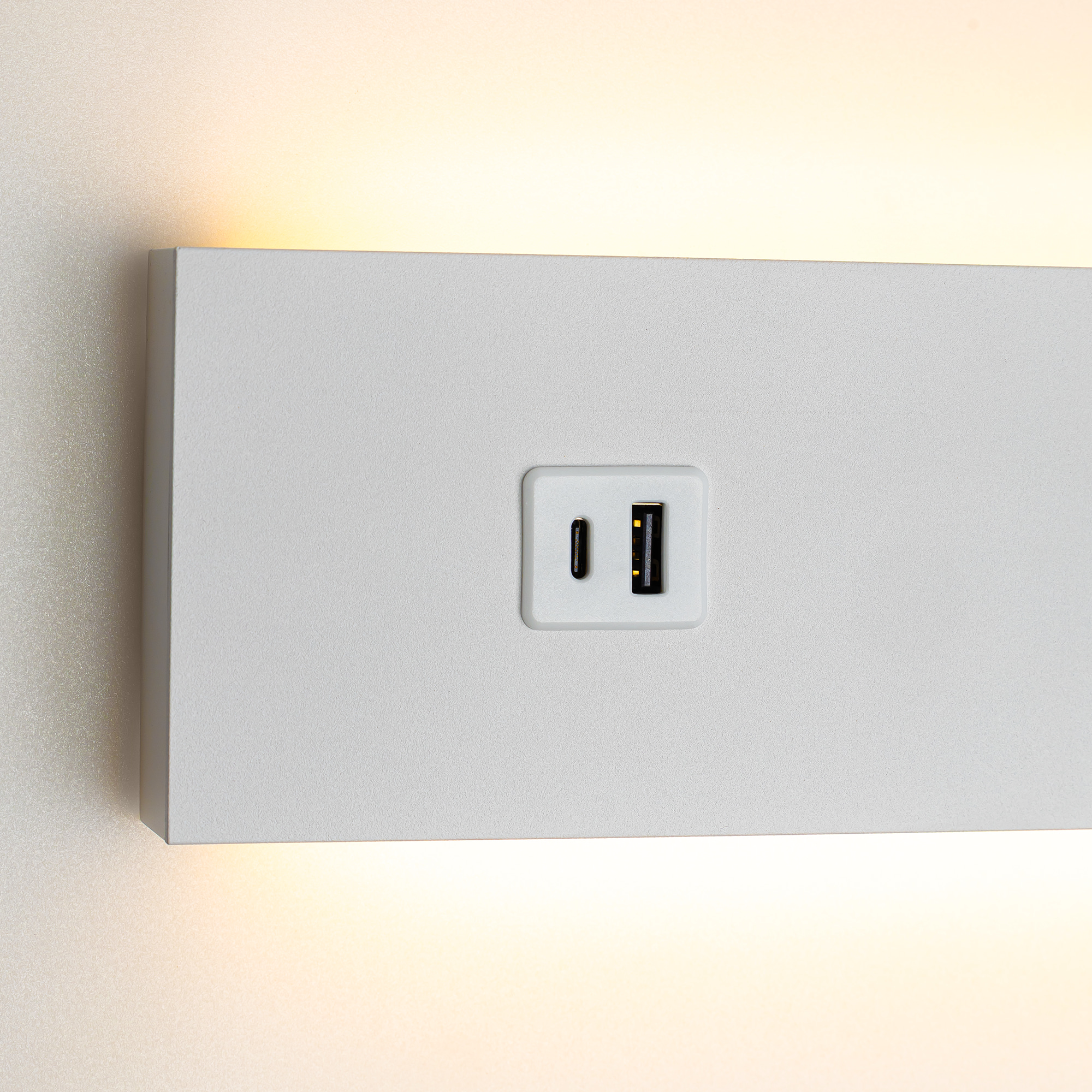 Citilux Декарт CL704460 LED USB Светильник с выключателем Белый арт. 89526