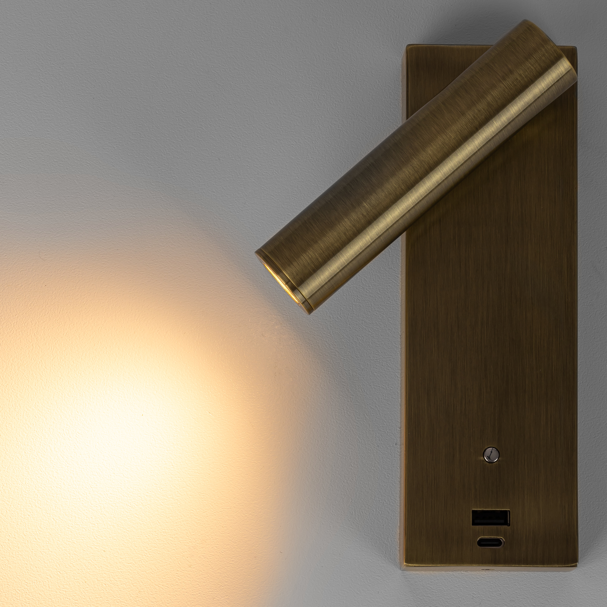 Citilux Декарт CL704433 LED USB Светильник с выключателем Бронза арт. 89375