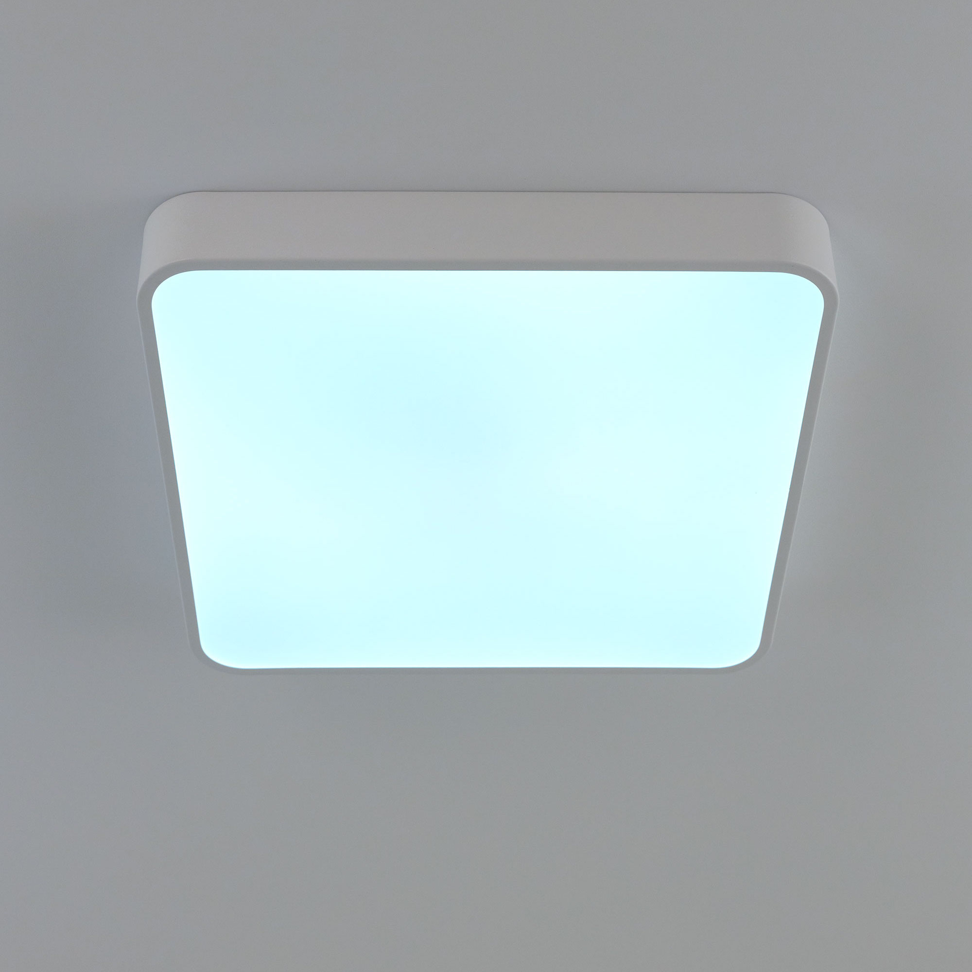 Citilux Купер CL724K70G0 LED RGB Светильник с пультом Белый арт. 88832