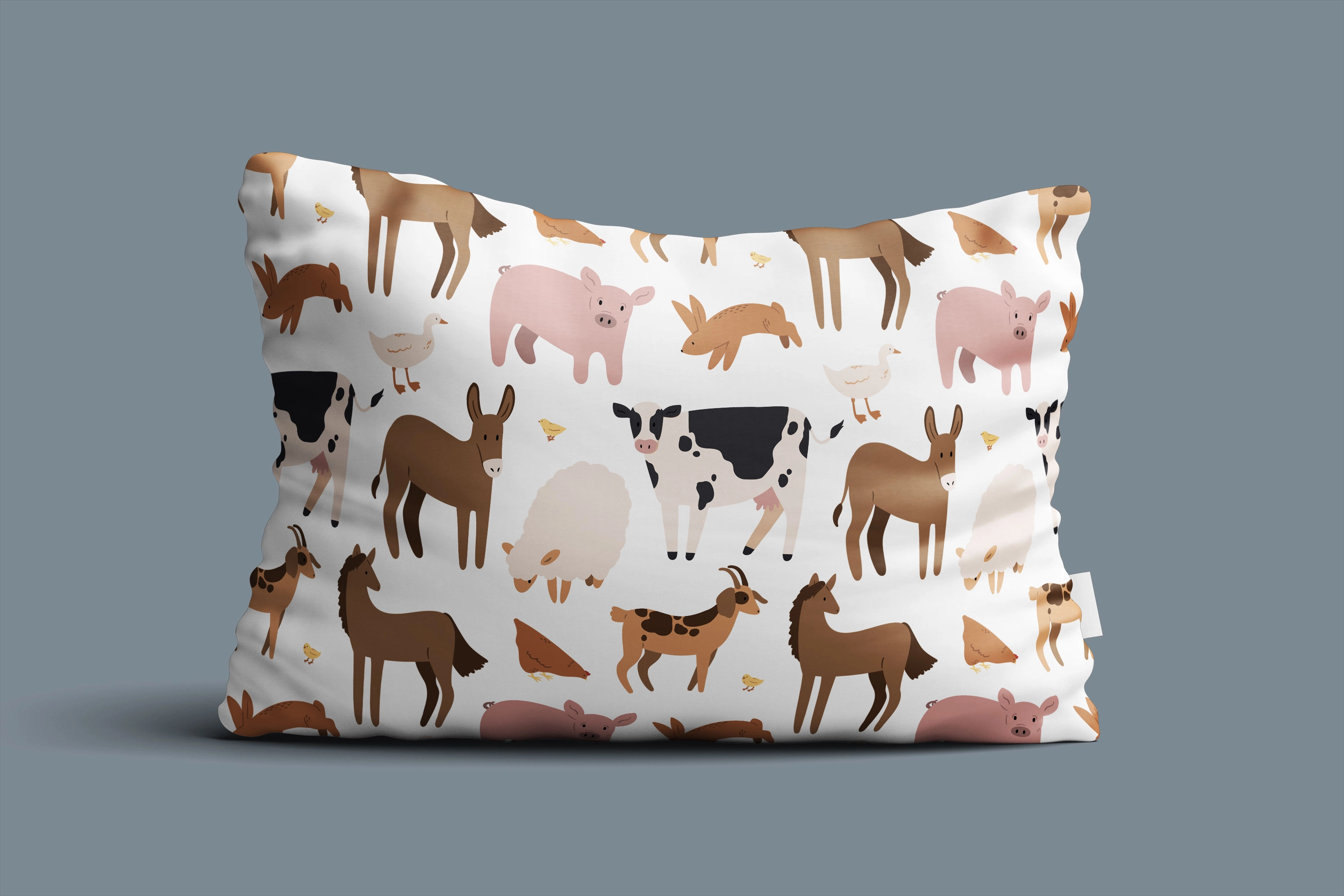 Набор бесшовных паттернов Фермерская жизнь с животными, фермерами, домиками и элементами деревни - скриншот 3