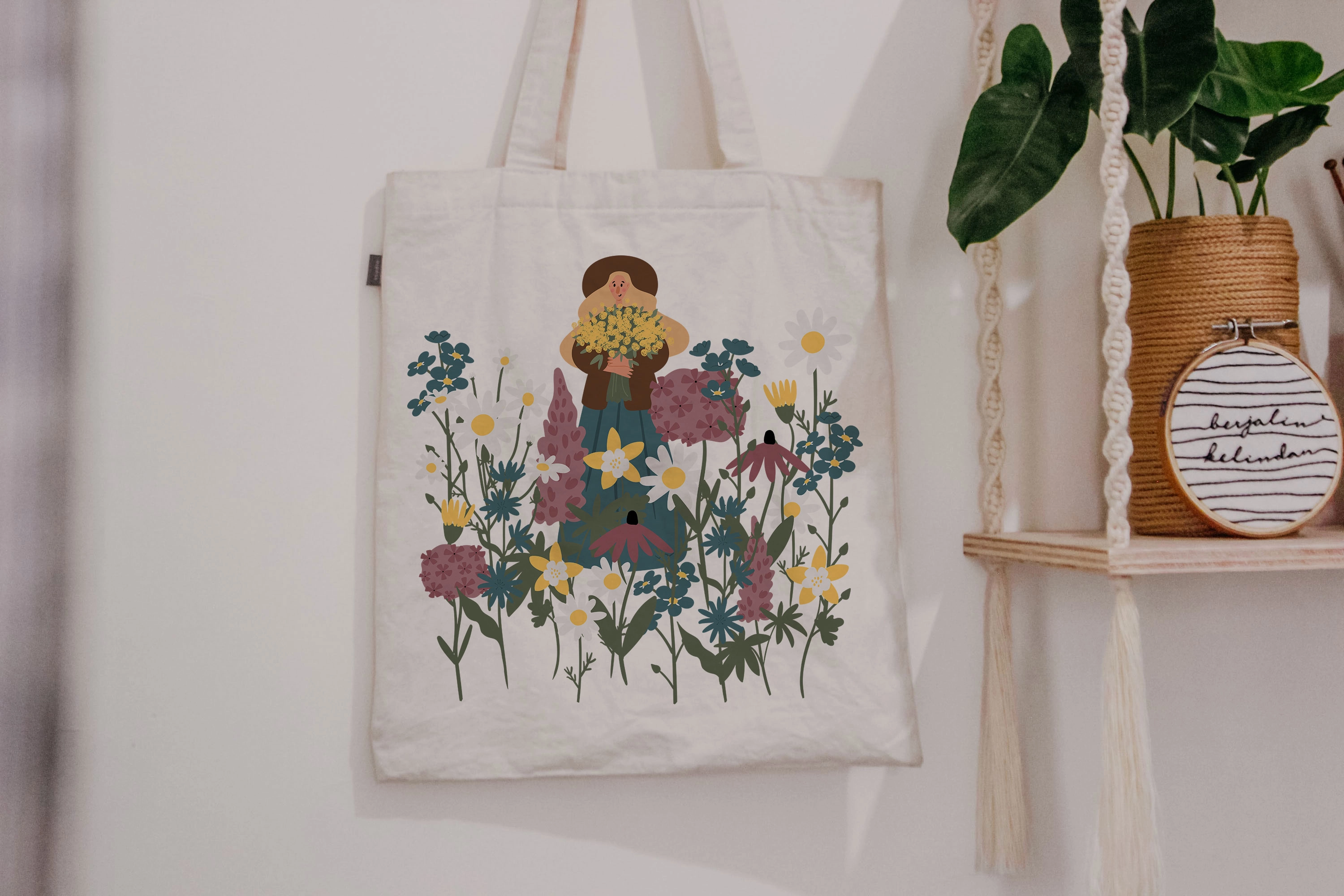 Коллекция иллюстраций с девушками разных национальностей, домиками и цветущим лугом - скриншот 4