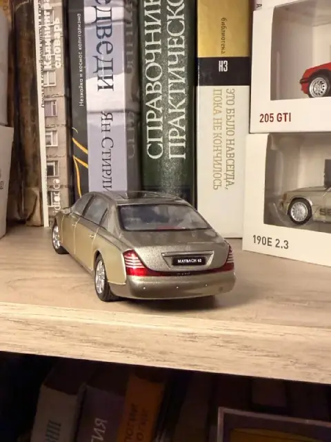 maybach autoart 1/43 состояние новый. 300 лари. — Тбилиси — 300 ₾