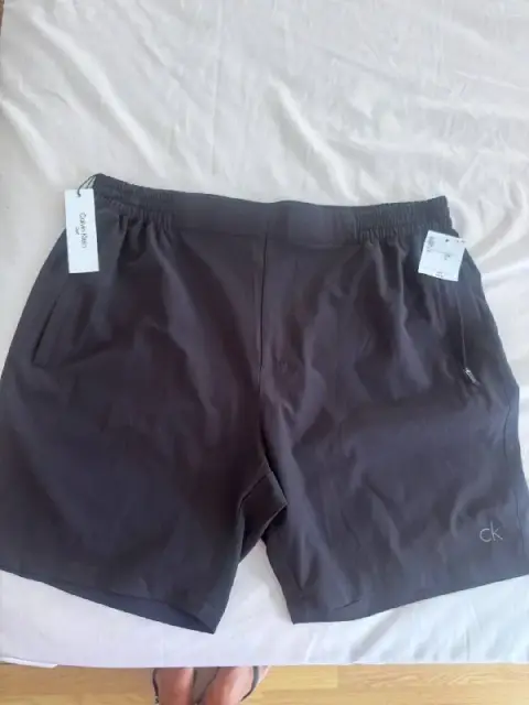 Calvin Klein — Тбилиси — 70 ₾