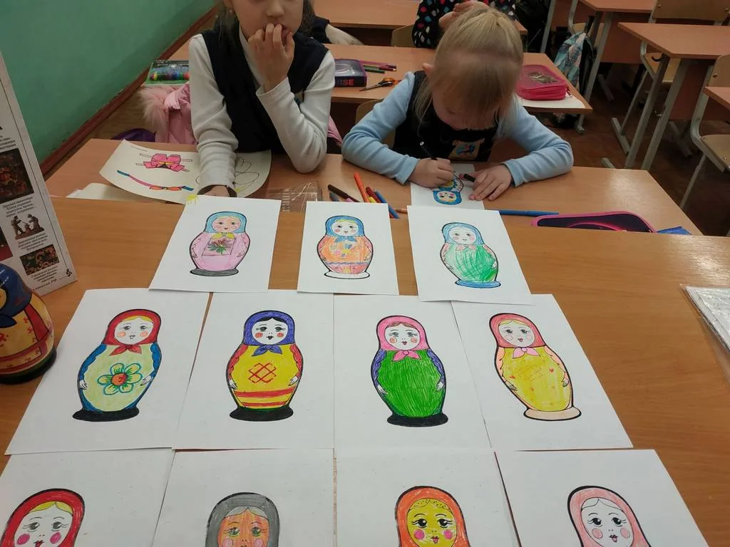 Жила-была матрешка