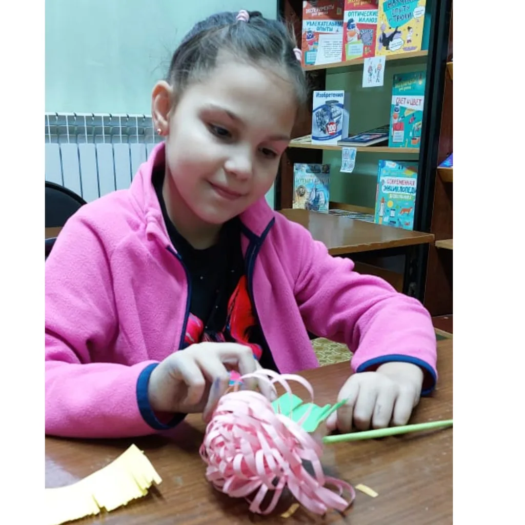 Кружок "Золотые ручки" "День Матери"