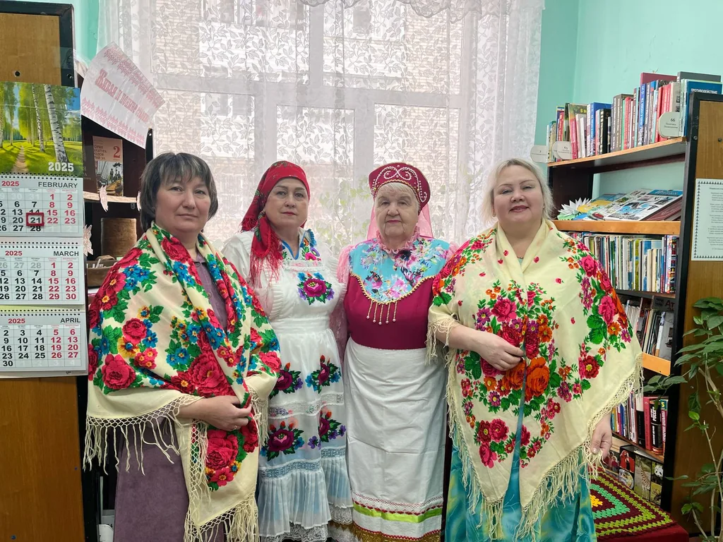 Фольклорные посиделки «Масленицу весело встречаем»