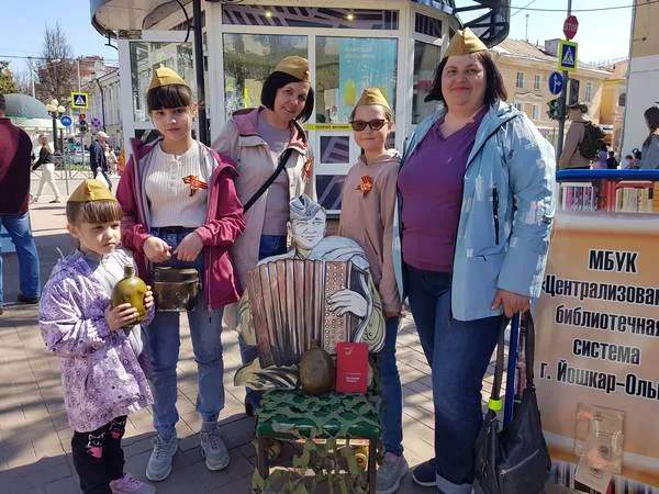 Библиотеки ЦБС приняли участие в праздновании Дня Победы на бульваре Чавайна