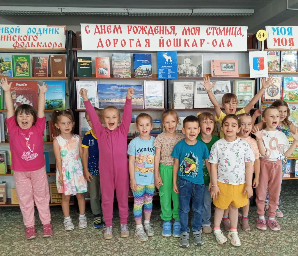 Нам с детства дорог наш любимый город!