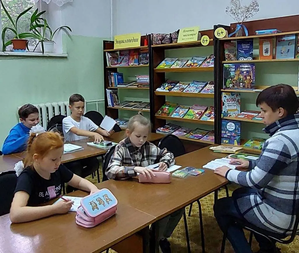 Лингвистический кружок «Happy Friends»