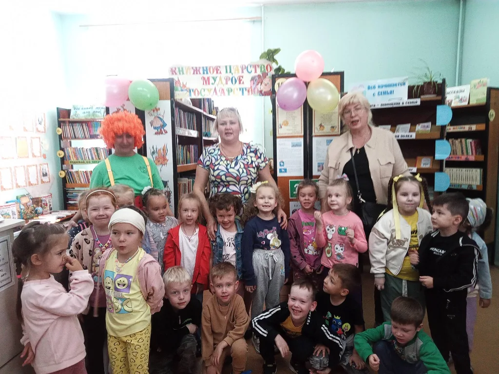 День открытых дверей " Промчалось лето красное, настало время классное!"