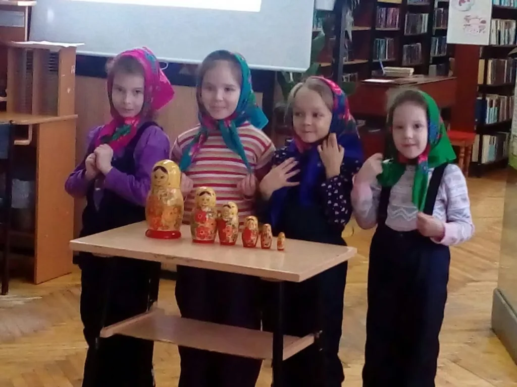 Фольклорный час «Здравствуй, матрёшка!»