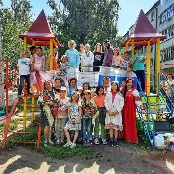 Час интересных сообщений «Народы России: азбука дружбы и общения»