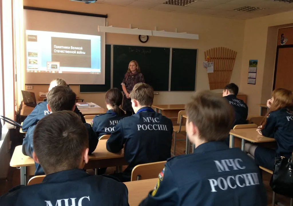 Час познаний и открытий: «Бессмертные часовые на местах былых боёв»