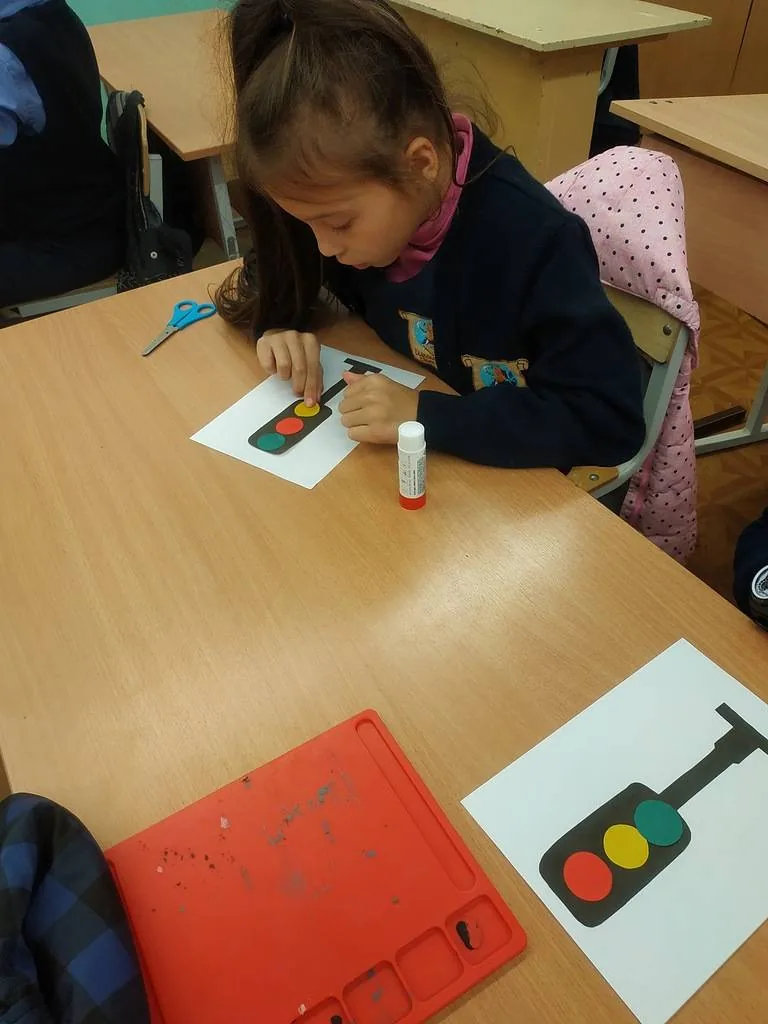 Мастер -класс «Веселый светофор»