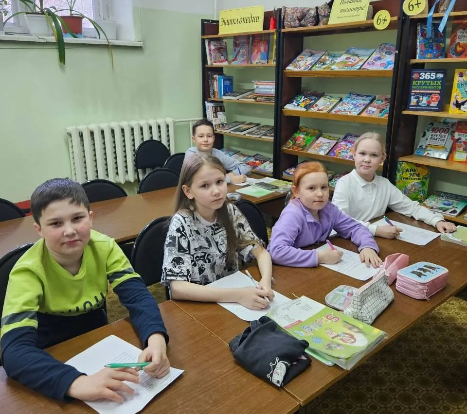 Лингвистически кружок. Выбираем комнату и обставляем ее