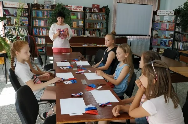 В цветах России