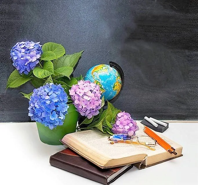 Веселый час «Путешествие в Страну знаний»