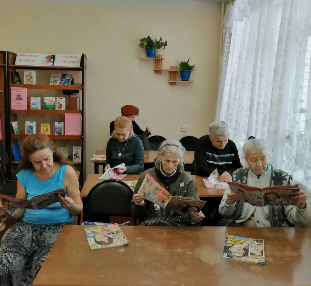 Час хорошего настроения «Прекрасный праздник у весны»